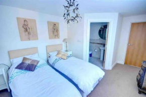 Seagull-Charming Two Bed Ground Floor Retreat, Can sleep 6